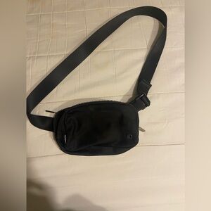 Lululemon belt bag